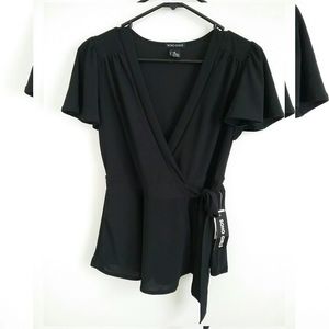 🎟 NWOT Cropped Open Front Black Blouse